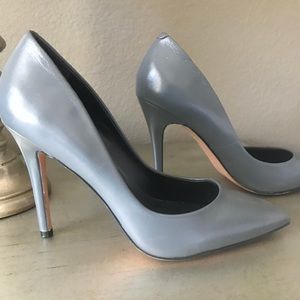 Pump gray grey NWOT stiletto
